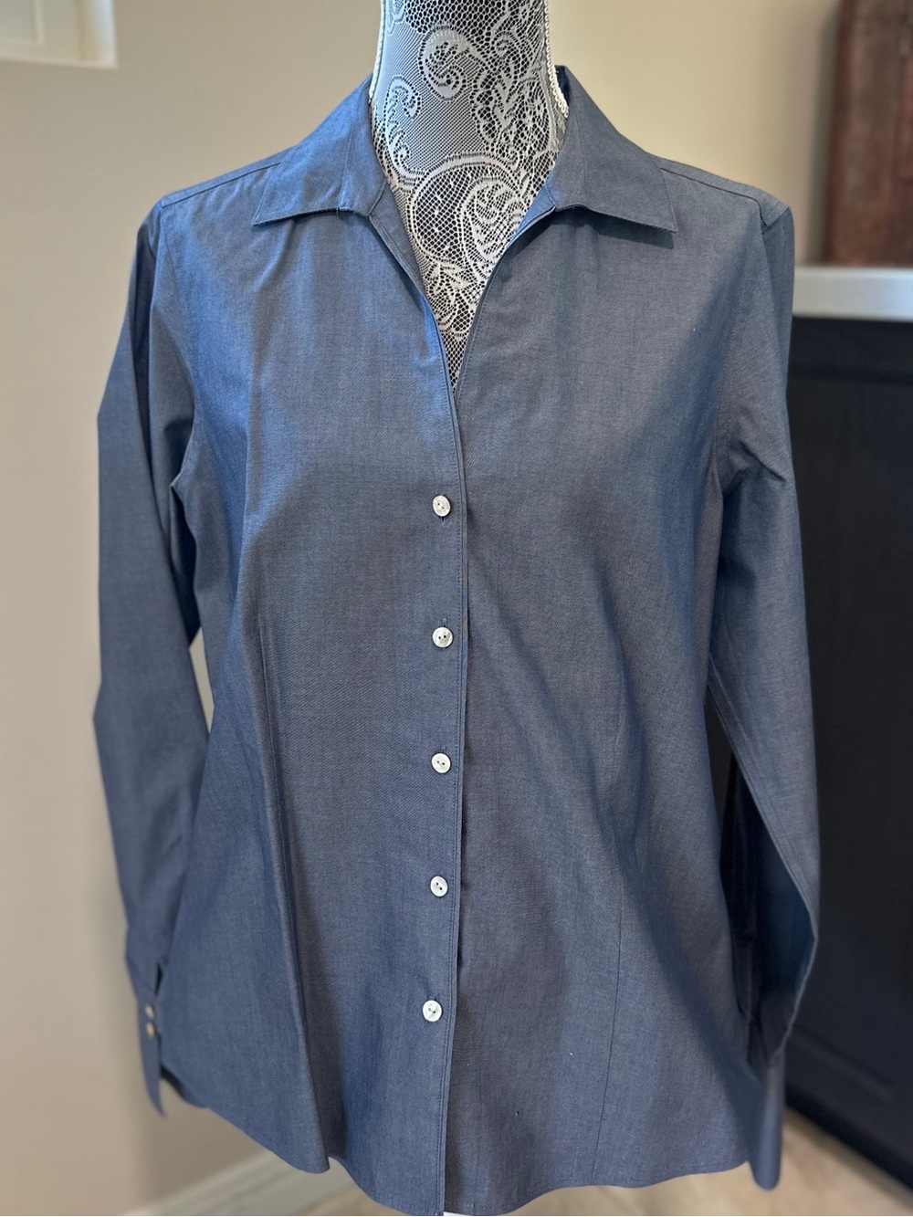 Foxcroft NYC Heritage non-iron Button-Down Shirt in Denim Blue 14 fitted